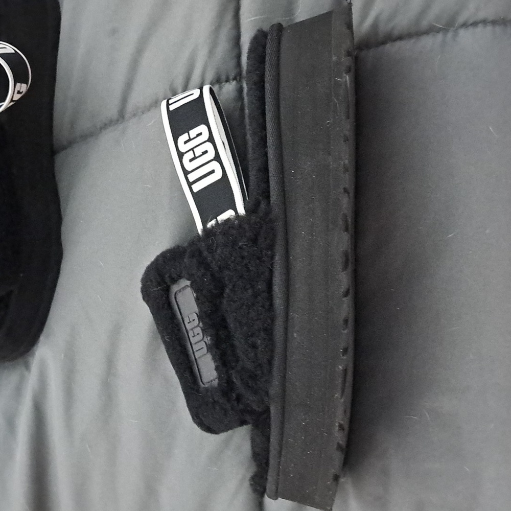 UGG Disco slides size 8 - Picture 2 of 2